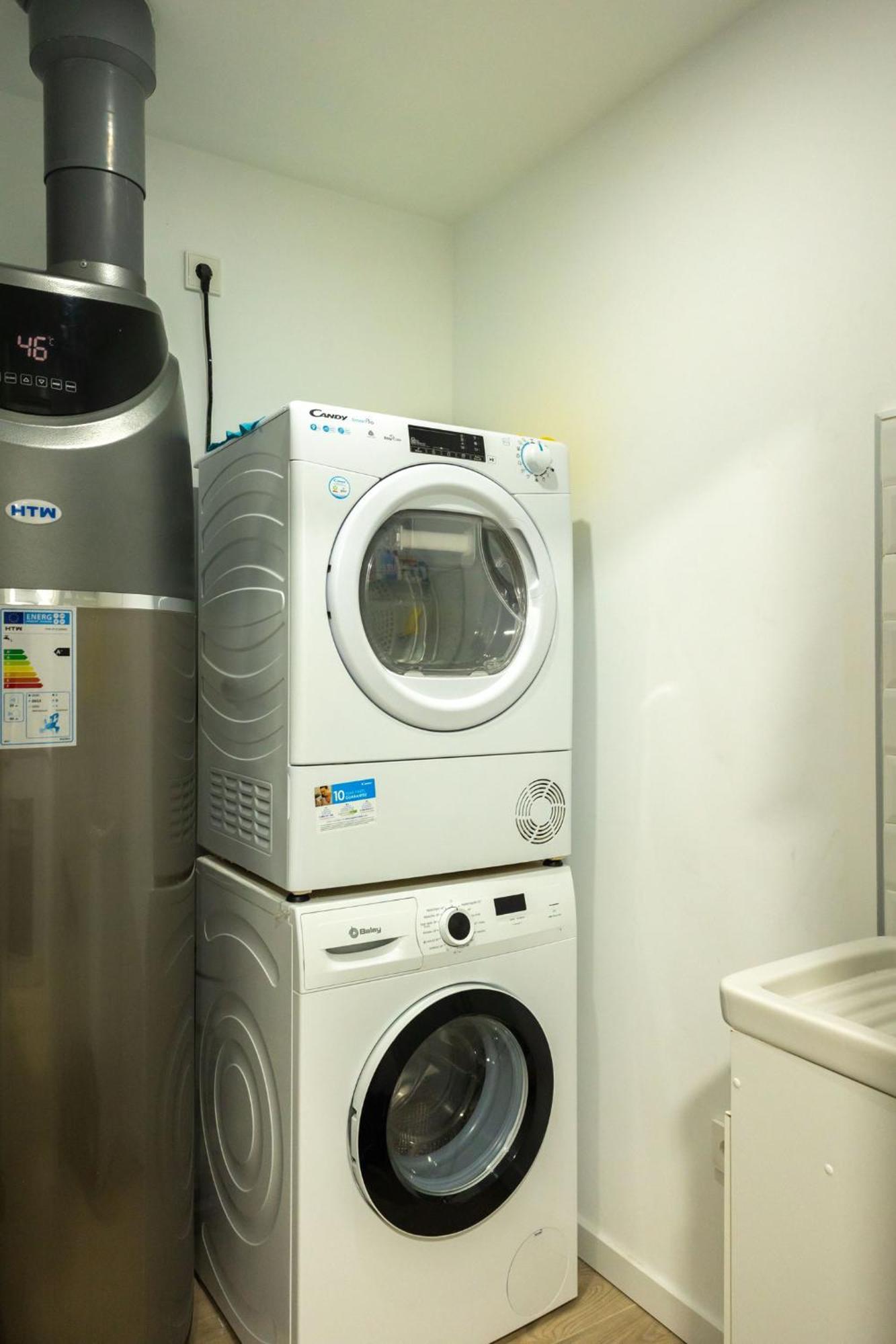 Charming 2 Bedroom Apartment By Torre Del Oro By Ocityzen Seville Ngoại thất bức ảnh